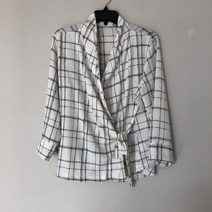 NWT Lush checkered wrap top Size L
